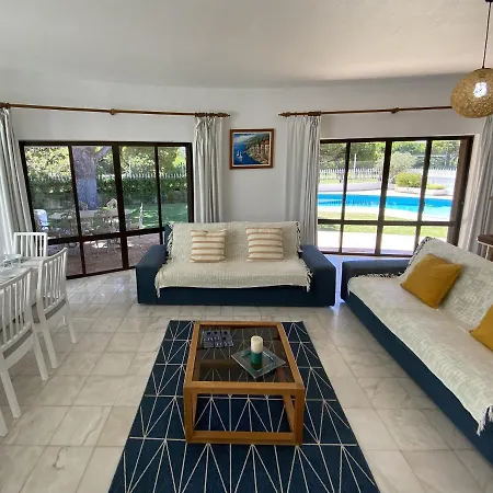Villa Vivenda Julia E Tavares